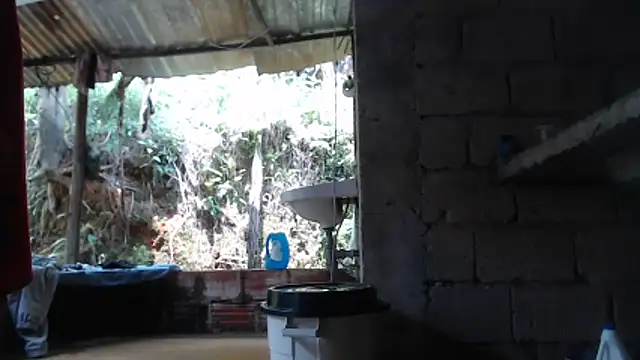 veropatri_fire: διαδικτυακό σόου στην κάμερα