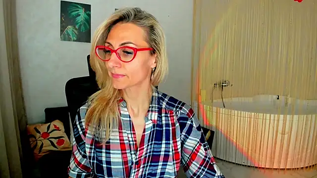 MuseOfStage Chat XXX in diretta