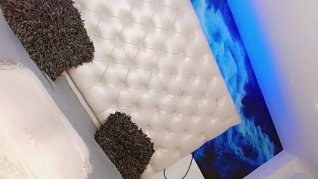 Milla_Star_ Chat XXX live