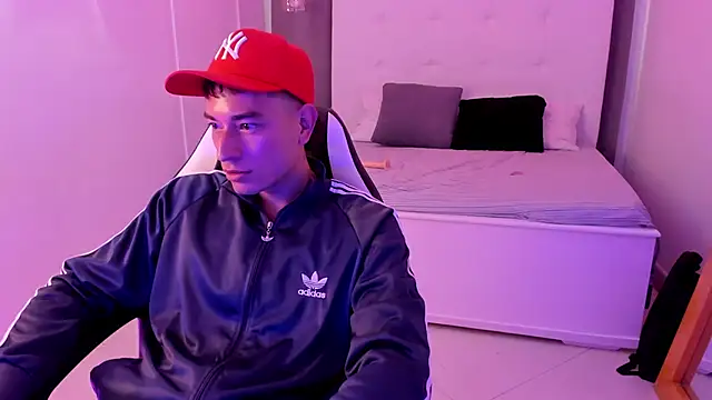 Thiago_2003_'s Live XXX Chat