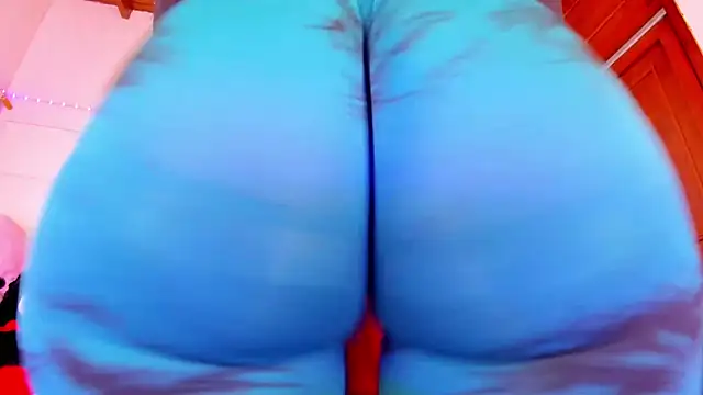 Gabby_Haze Adlı Modelin Canlı XXX Sohbeti