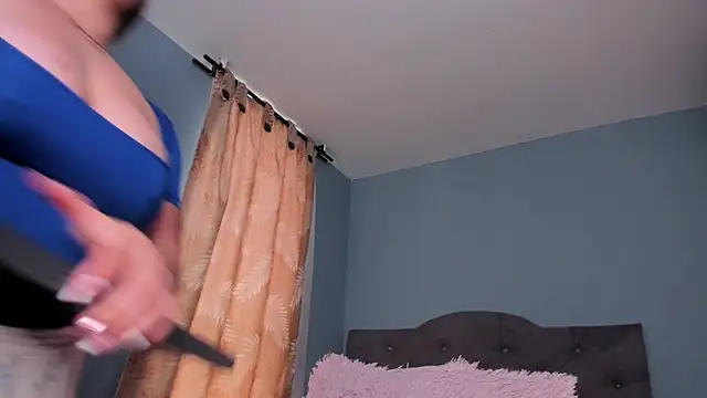 Chat +18 de cherry_coper ao vivo