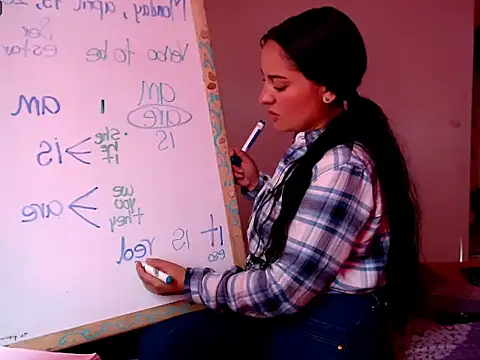 MisNicolのライブXXXチャット