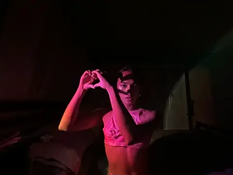 ByutiiKwiin ওয়েবক্যাম শো