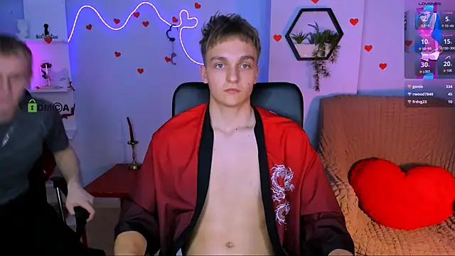 Pokazy przed kamerką – john_lik