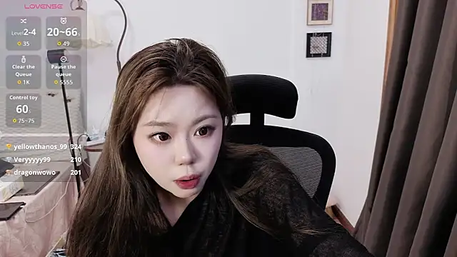 DAHLiA95 现场XXX聊天