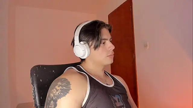 Show modela Giordano_Russo na web-kameri