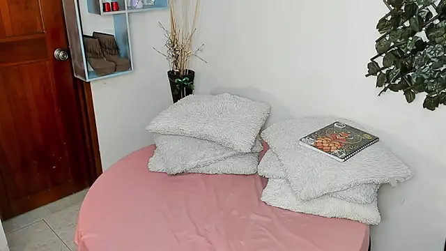 XXX chat uživo modela DestinyHills