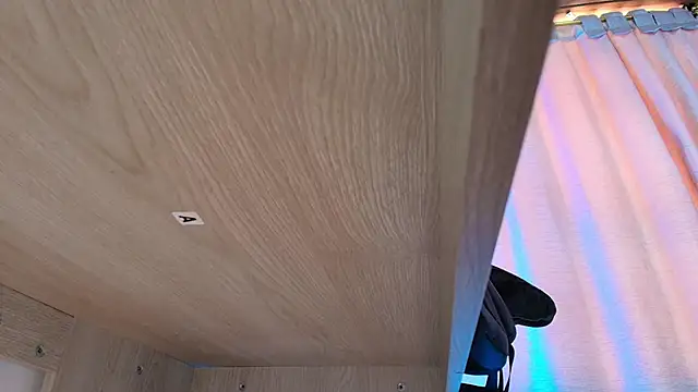 Chat +18 de Eda_Bonne ao vivo