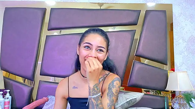 دردشة NicoleEsposito الجنسية المباشرة