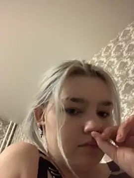 Chat +18 de KimCarr ao vivo