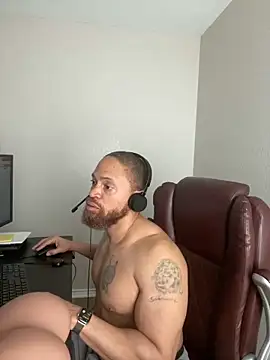 Fathero1time: онлайн-секс-чат