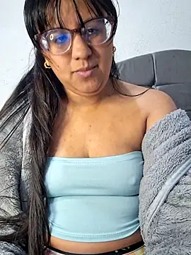 دردشة ZaidaWet الجنسية المباشرة