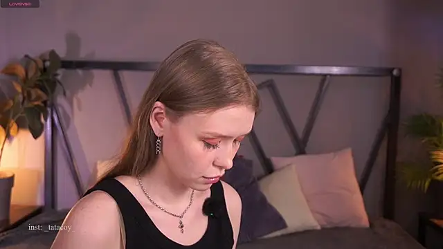 Chat +18 de TataCoy ao vivo