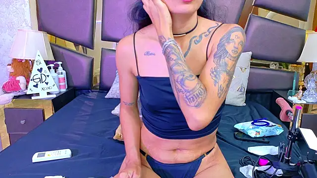 NicoleEsposito élő XXX-chatje