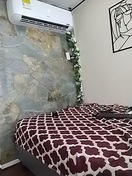 Jade_Roxx Chat XXX in diretta