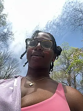 mochakaia's Live XXX Chat