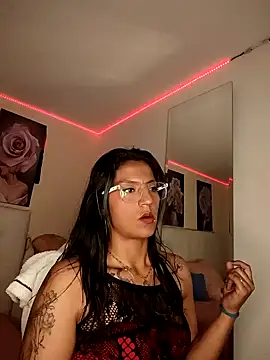 SamathaMay 现场XXX聊天