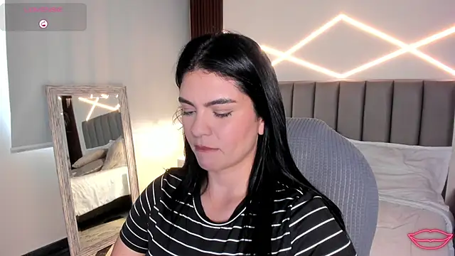 Veronicalanx1: онлайн-секс-чат