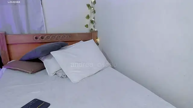 andrea_osorio_ Adlı Modelin Canlı XXX Sohbeti