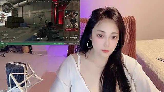 Daisy-77 Adlı Modelin Canlı XXX Sohbeti