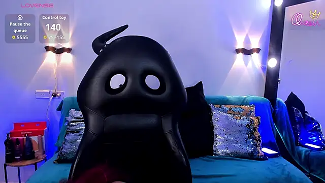 Show modela Emili_Roux na web-kameri