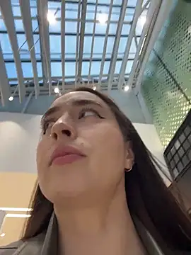 Holly_Play Live XXX-Chat