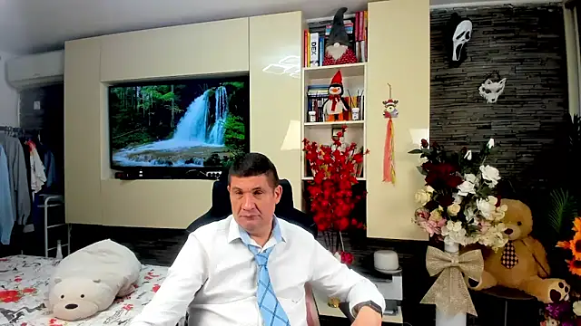 دردشة SpartacusDaddy48 الجنسية المباشرة