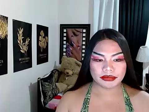 TSbrianaHugeCock: онлайн-секс-чат