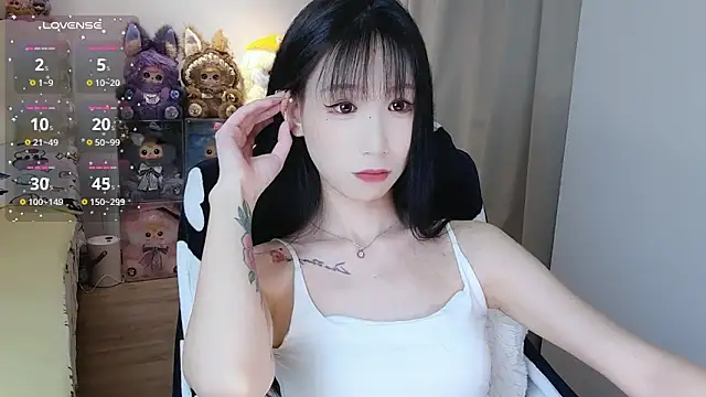 M-OTT_ élő XXX-chatje