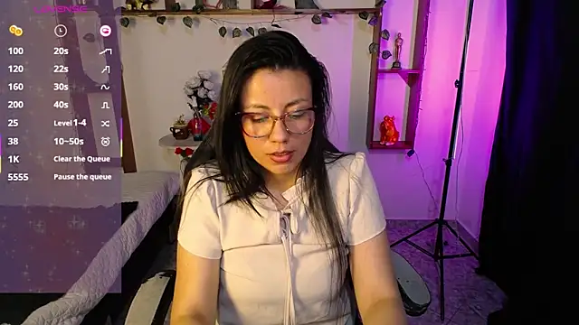 Czat XXX na żywo – QueenRose94