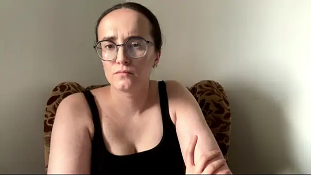 SofiaTease Adlı Modelin Canlı XXX Sohbeti