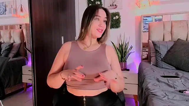 Dulce_Morrys Chat XXX in diretta