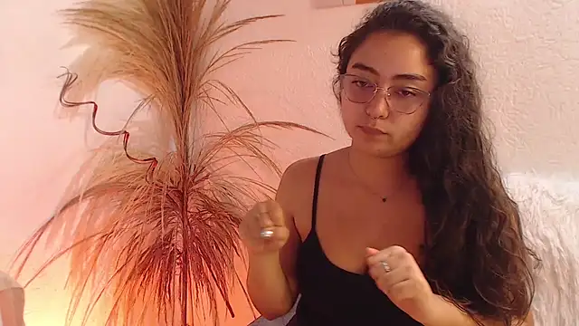 _Kim__M's Live XXX Chat