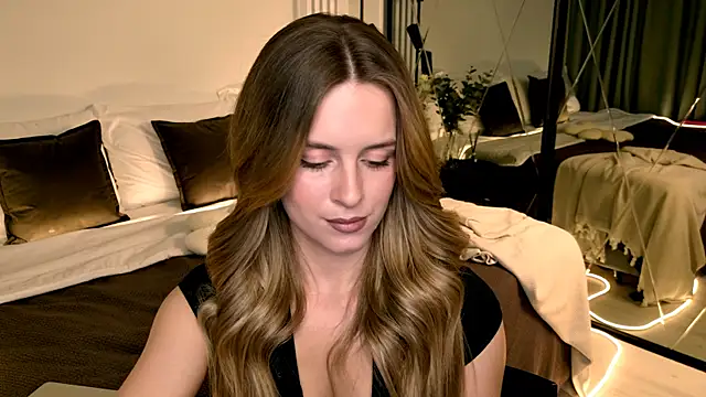 RozzitaBedberry 网络视讯表演