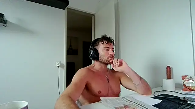 alpha-hunk 网络视讯表演