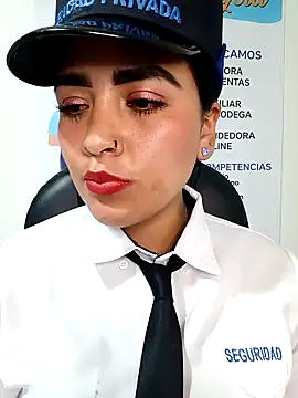 Chat +18 de MAYE__13 ao vivo