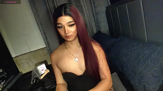 TrinityFucksYou: вебкам-шоу