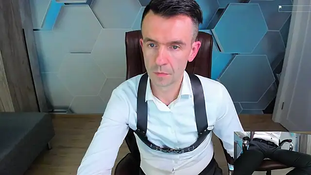 SteveTiger Chat XXX in diretta