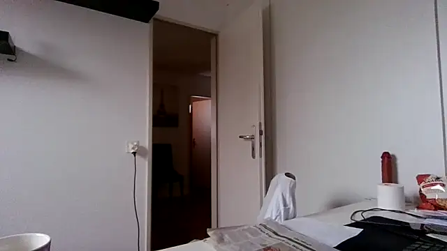 alpha-hunk Live XXX Chat