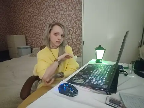 Chatroom XXX en direct de StijenaHunt