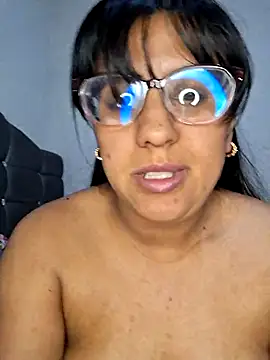 ZaidaWet: онлайн-секс-чат