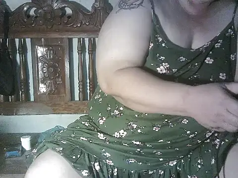 bigmommaxxx81 live XXX chat