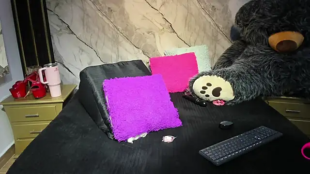 Niyirey1 live XXX chat