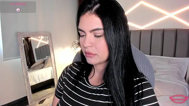 Veronicalanx1 Chat XXX in diretta