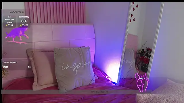 Maddy_14 – Naživo XXX chat