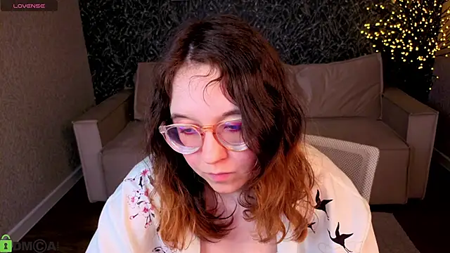 Aleks-caster Live XXX-chat