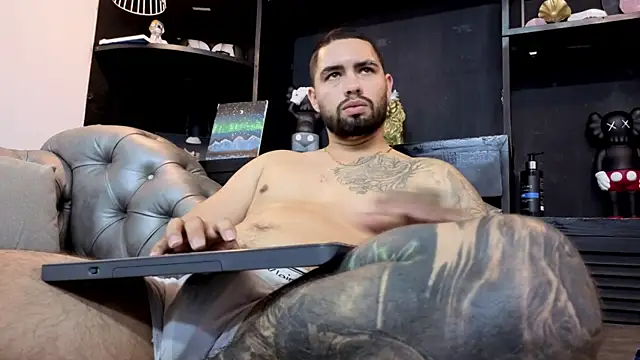 matteosantos – webcam-show