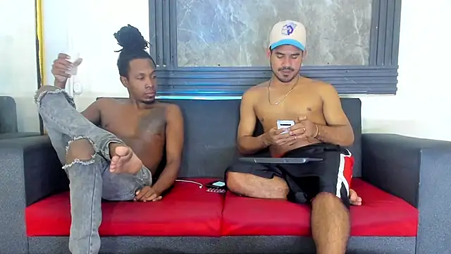 Show de Latins_on_fire na webcam