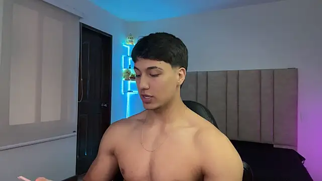 CHRIS_MORGAN1 Obrolan Langsung XXX